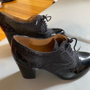 Franco Sarto Black patent leather and wool Oxford platforms